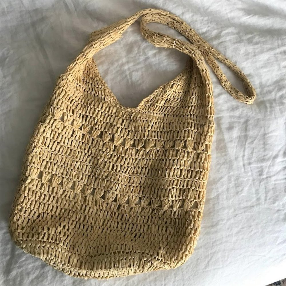 Urban Outfitters Oversized Soft Sack Straw Paper Beachy Purse - Picture 2 of 7